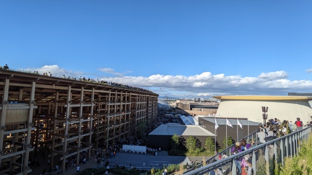 PXL_20251013_063431357